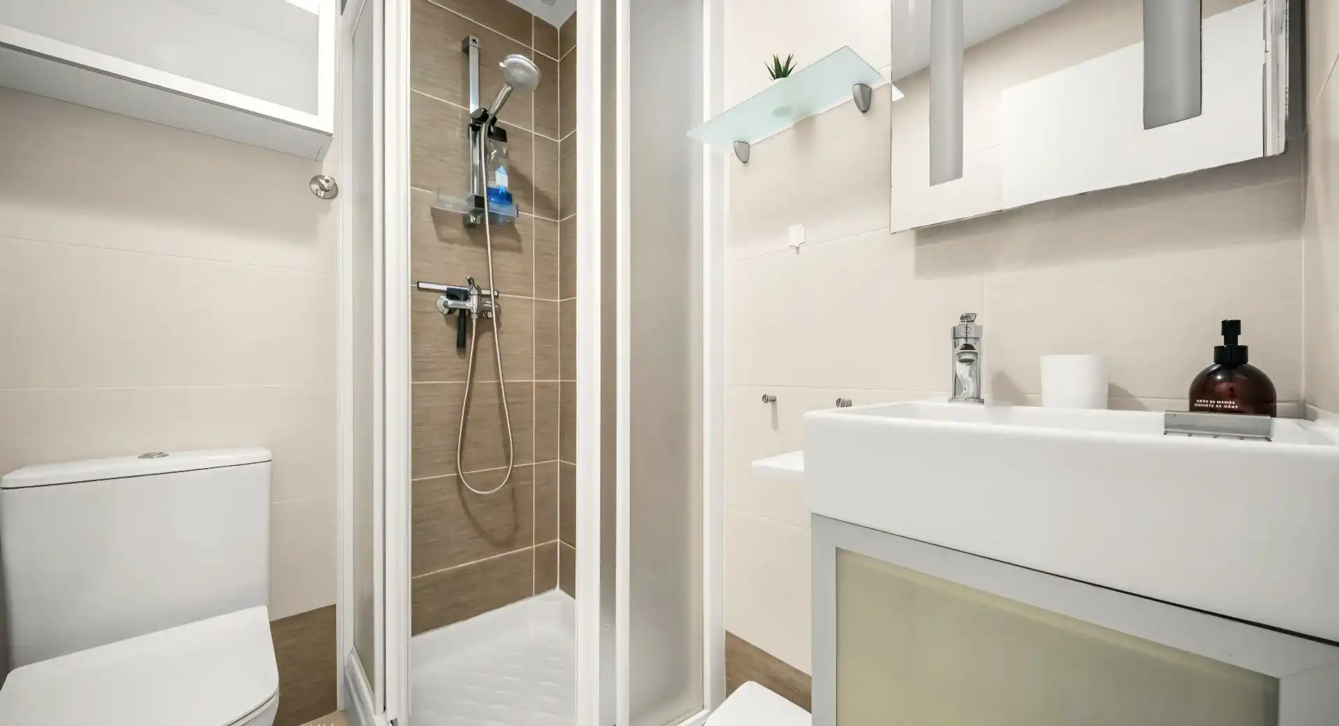 Baño de Apartamento en venta en Torrevieja con Trastero y Amueblado