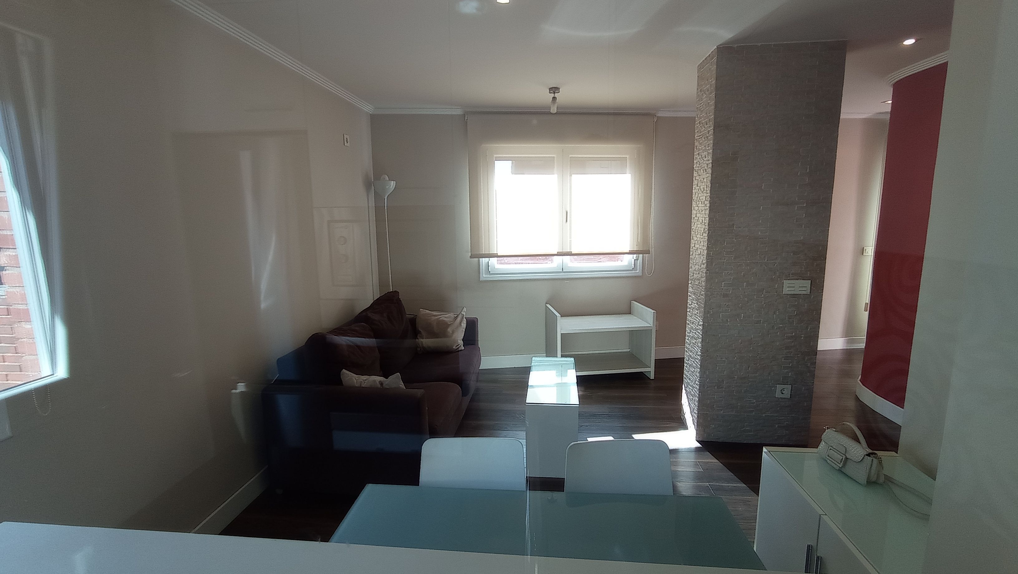 Sala d'estar de Àtic de lloguer en Salamanca Capital amb Calefacció, Parquet i Terrassa