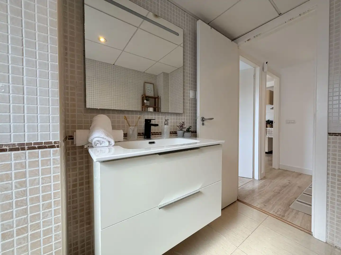 Flat with terrace for sale in Joan Maragall 16, imagen 8