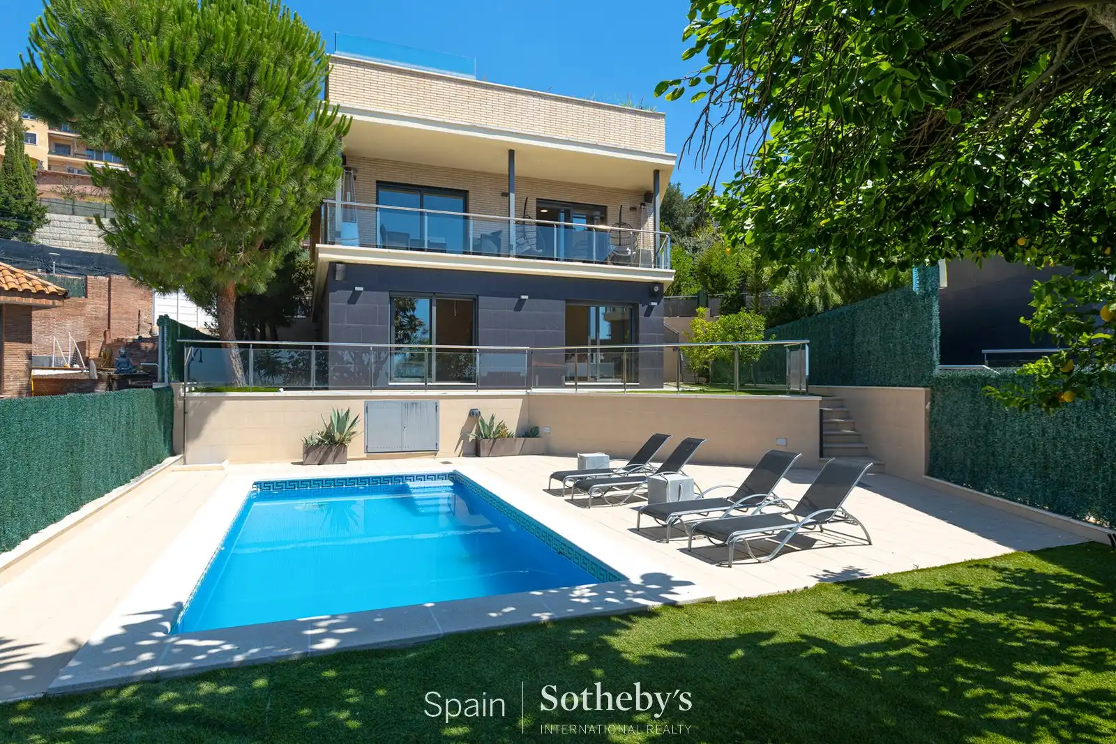 Haus mit Pool zum Verkauf in Carrer Mestre Falla