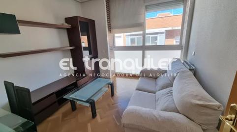 Foto 3 de Pis de lloguer a Calle Ramón Azorín, Los Cármenes, Madrid