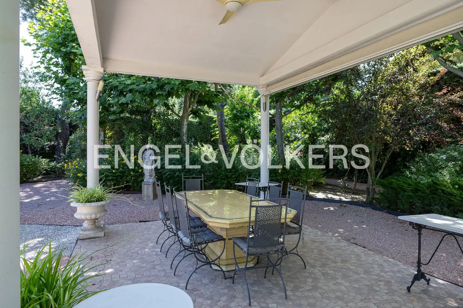 Terrace of Houses for sale in Majadahonda  with Air Conditioner, Heating and Private garden