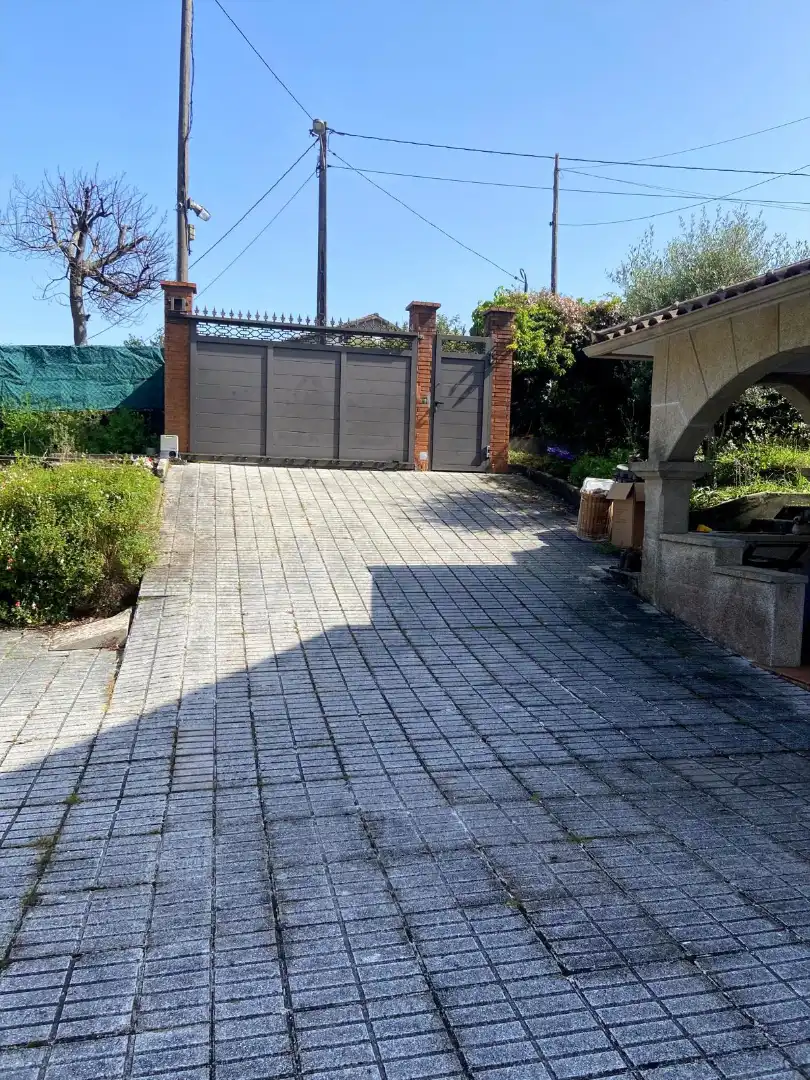 Parking of Houses for rent in Cangas   with Heating, Private garden and Terrace