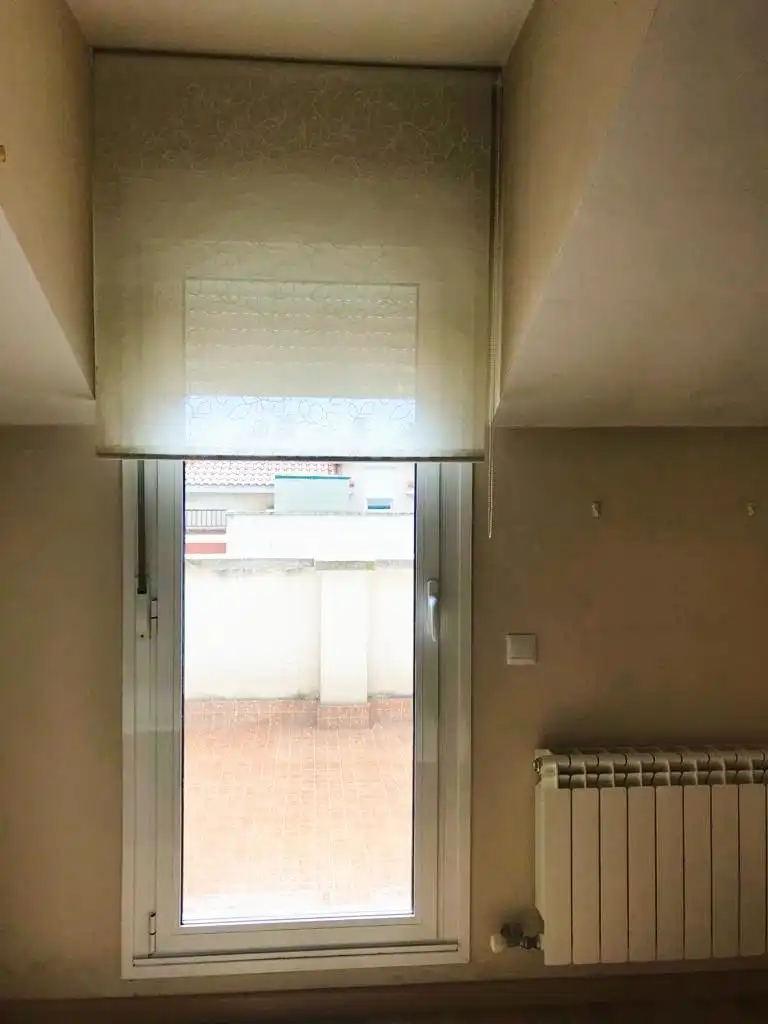 Ático de alquiler en Calle Coulounieix Chamiers, Venta de Baños