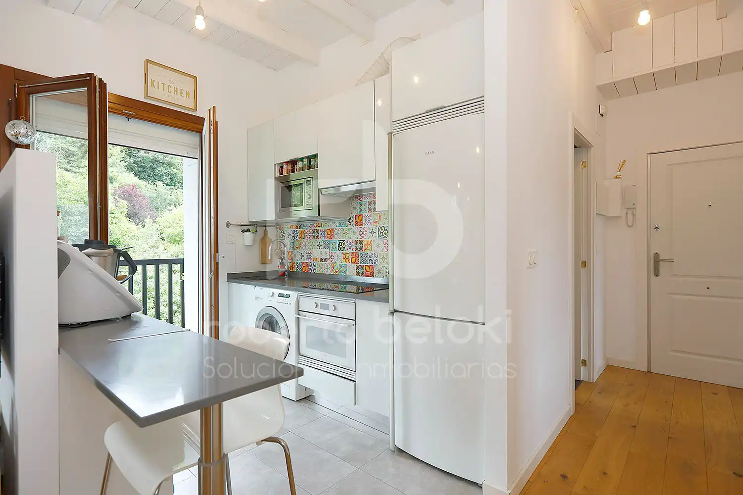 Kitchen of Flat for sale in Irun   with Heating, Terrace and Balcony