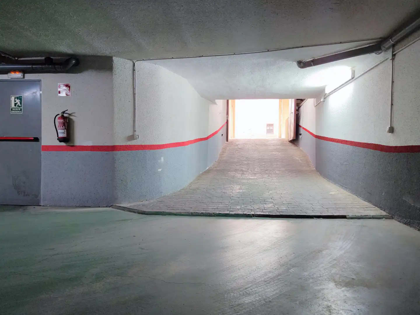 Parkplatz von Wohnungen zum Verkauf in Ezcaray mit Heizung, Abstellraum und Möbliert