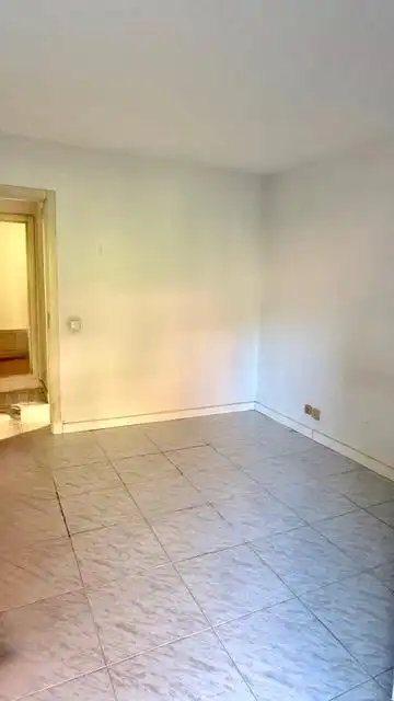 Piso en venta en Las Rozas de Madrid con Calefacción, Jardín privado y Piscina comunitaria