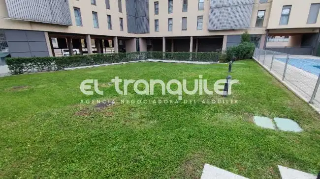 Parking of Flat for rent in Madrid  with Swimming Pool, Furnished and Washing machine