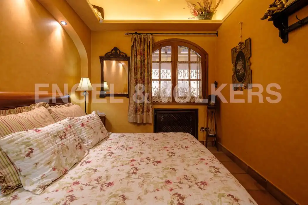 Dormitori de Casa o xalet en venda en Balaguer amb Jardí privat, Parquet i Piscina
