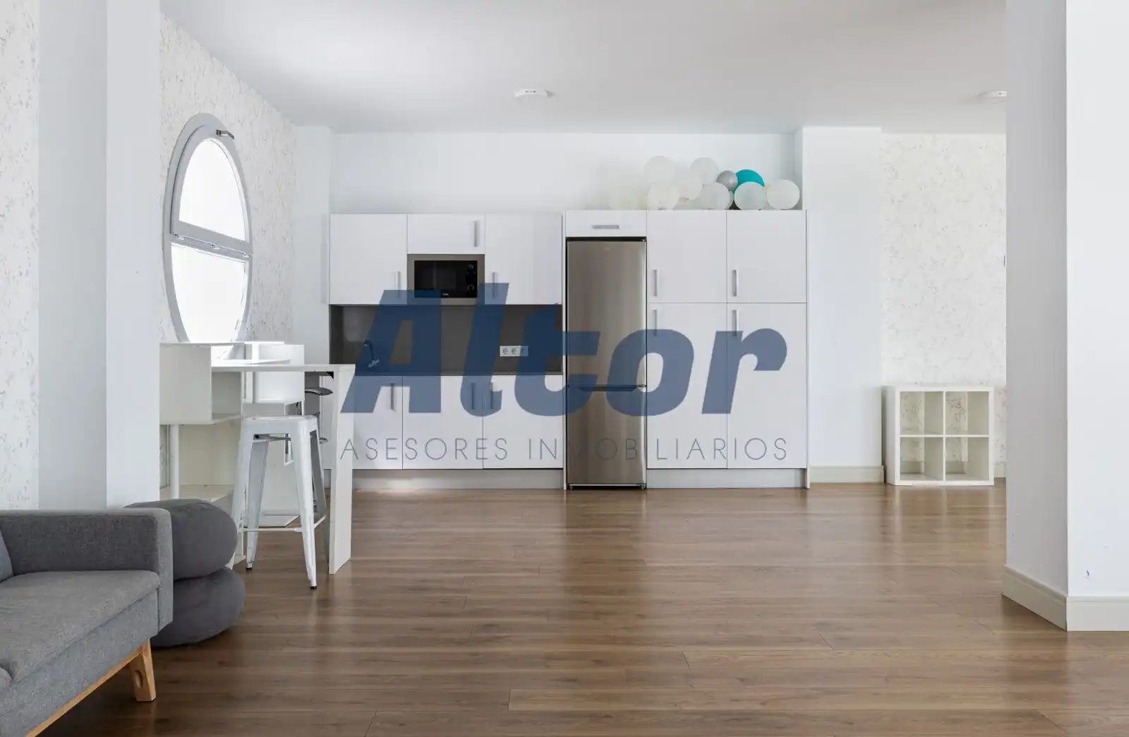 Küche von Wohnung zum Verkauf in Madrid mit Klimaanlage, Abstellraum und Schwimmbad