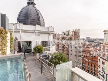 Mini appartamento con piscina in affitto a Gran Vía