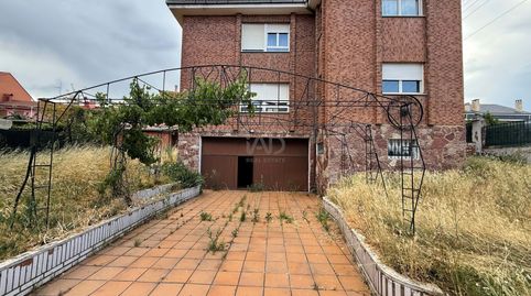 Foto 2 de Casa o chalet en venta en Calle Miguel Hernández, 9, Villaquilambre, León