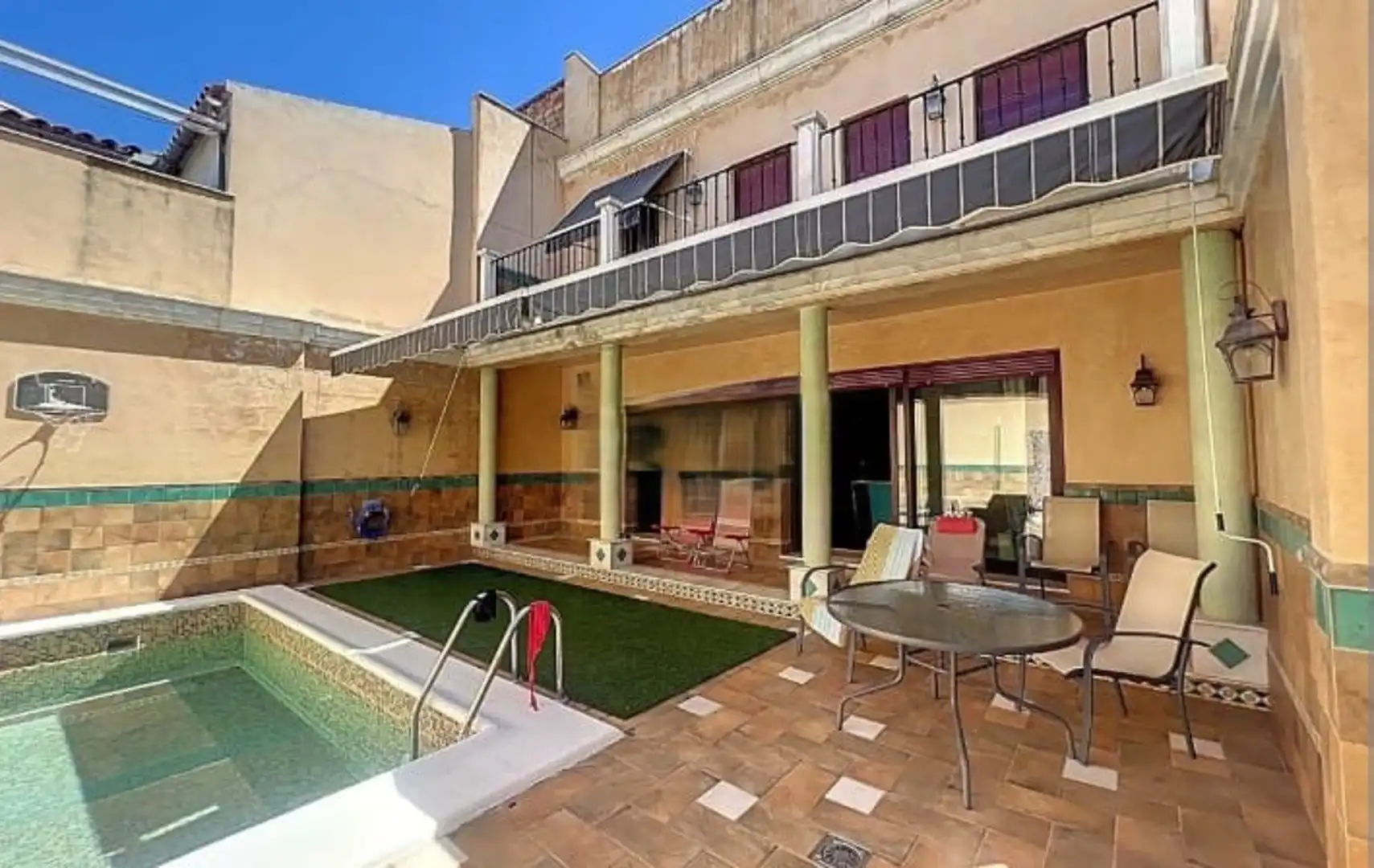 Terrassa de Casa adosada en venda en Lucena amb Traster i Piscina