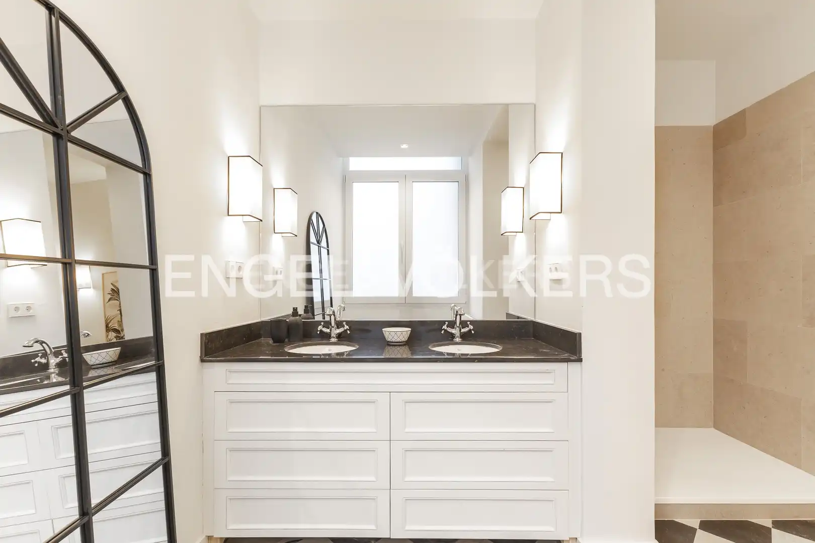 Baño de Piso en venta en Madrid con Aire acondicionado, Calefacción y Terraza