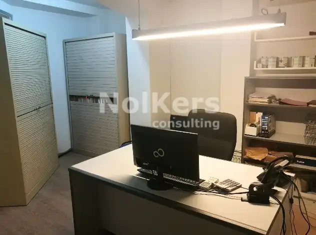 Oficina en venda a Barri de les Corts