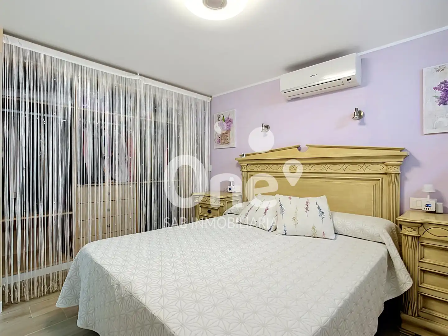 Dormitori de Casa adosada en venda en La Pobla de Vallbona amb Aire condicionat, Jardí privat i Terrassa