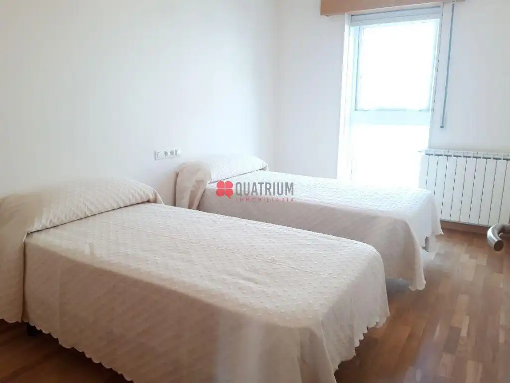 Bedroom of Houses for rent in Santiago de Compostela   with Heating, Terrace and Storage room