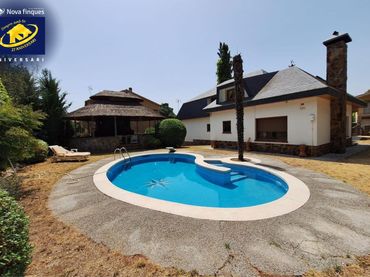 Casa amb balcó en venda a Airesol