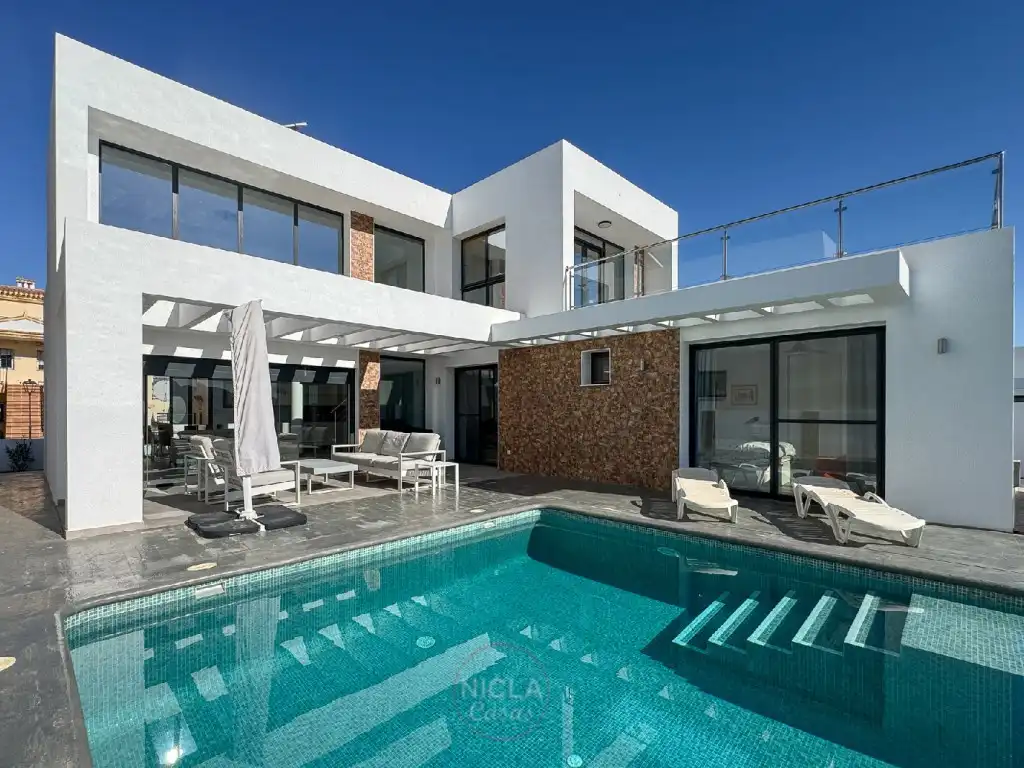 Casa con piscina en venta en Calle Olmos (Hn), imagen 7
