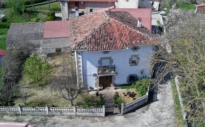 Vista exterior de Casa o xalet en venda en Valle de Mena amb Calefacció, Jardí privat i Balcó