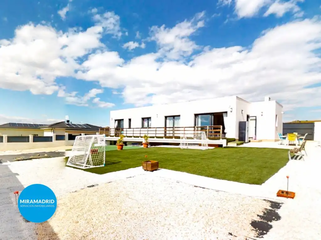 Exterior view of Houses for sale in El Casar  with Air Conditioner