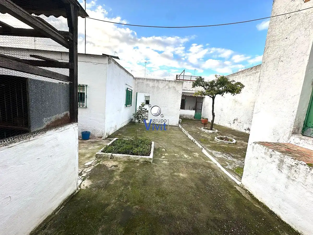 Vista exterior de Casa o xalet en venda en Alcalá de Guadaira