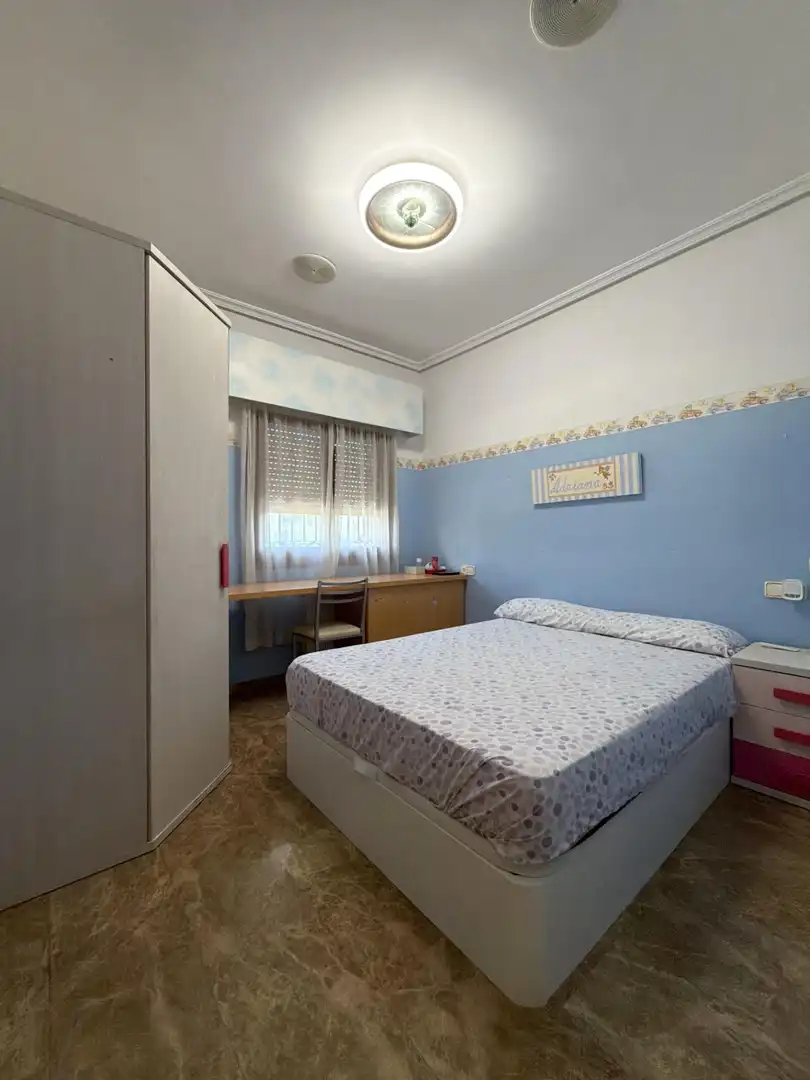 Habitación de Casa o chalet en venta en Murcia con Aire acondicionado, Calefacción y Jardín privado