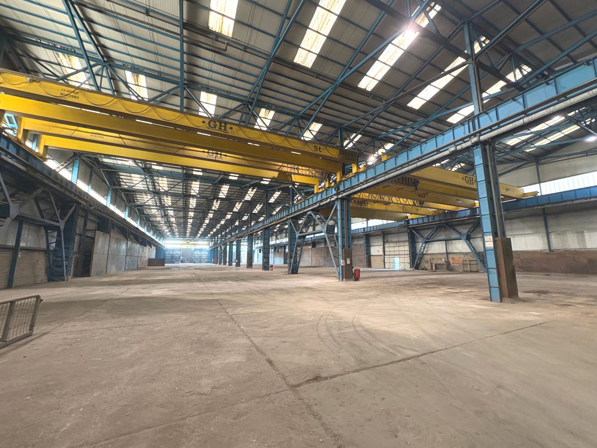 Vista exterior de Nau industrial de lloguer en Parets del Vallès amb Calefacció i Alarma