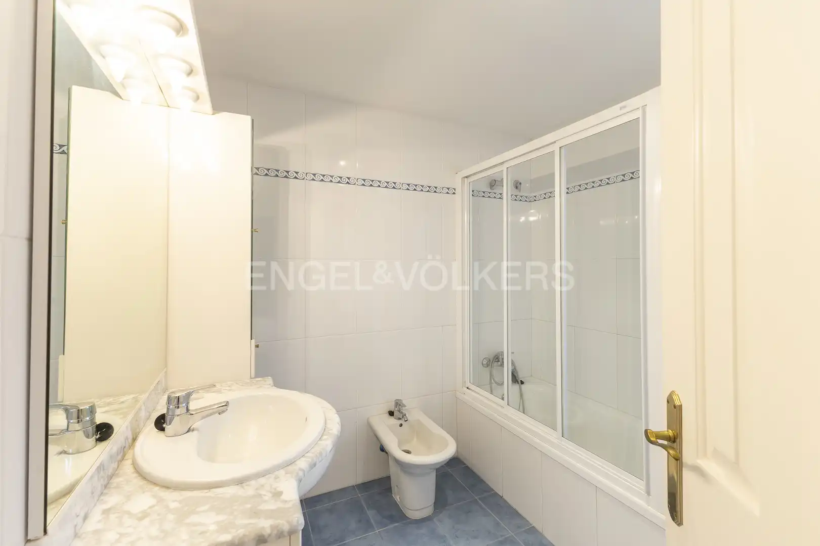 Bathroom of Houses for rent in Canet de Mar  with Heating, Private garden and Terrace