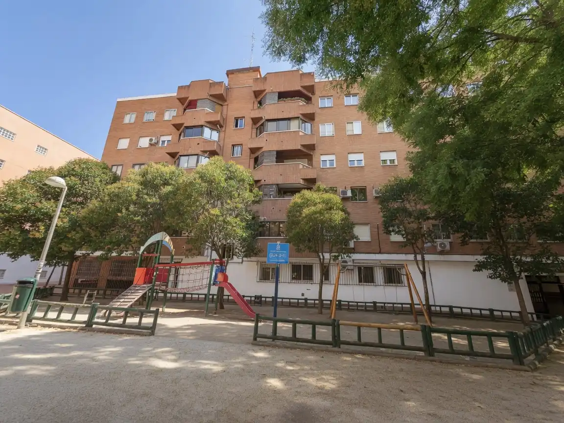 Vista exterior de Pis en venda en Madrid amb Aire condicionat, Calefacció i Parquet