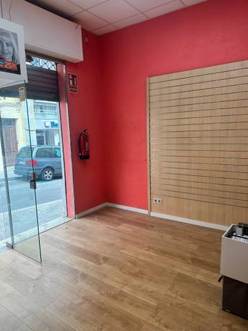 Local comercial en Alquiler en Horta
