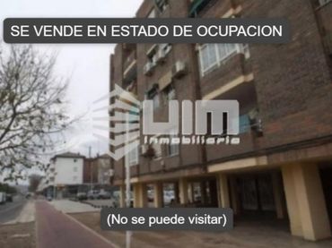 Piso con balcón en venta en CALLE AZORIN