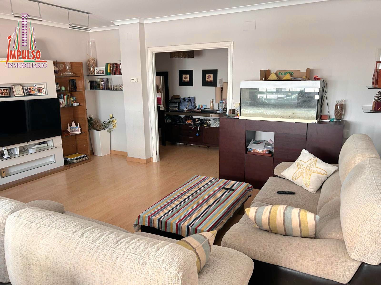 Sala d'estar de Pis en venda en  Albacete Capital amb Aire condicionat, Calefacció i Parquet