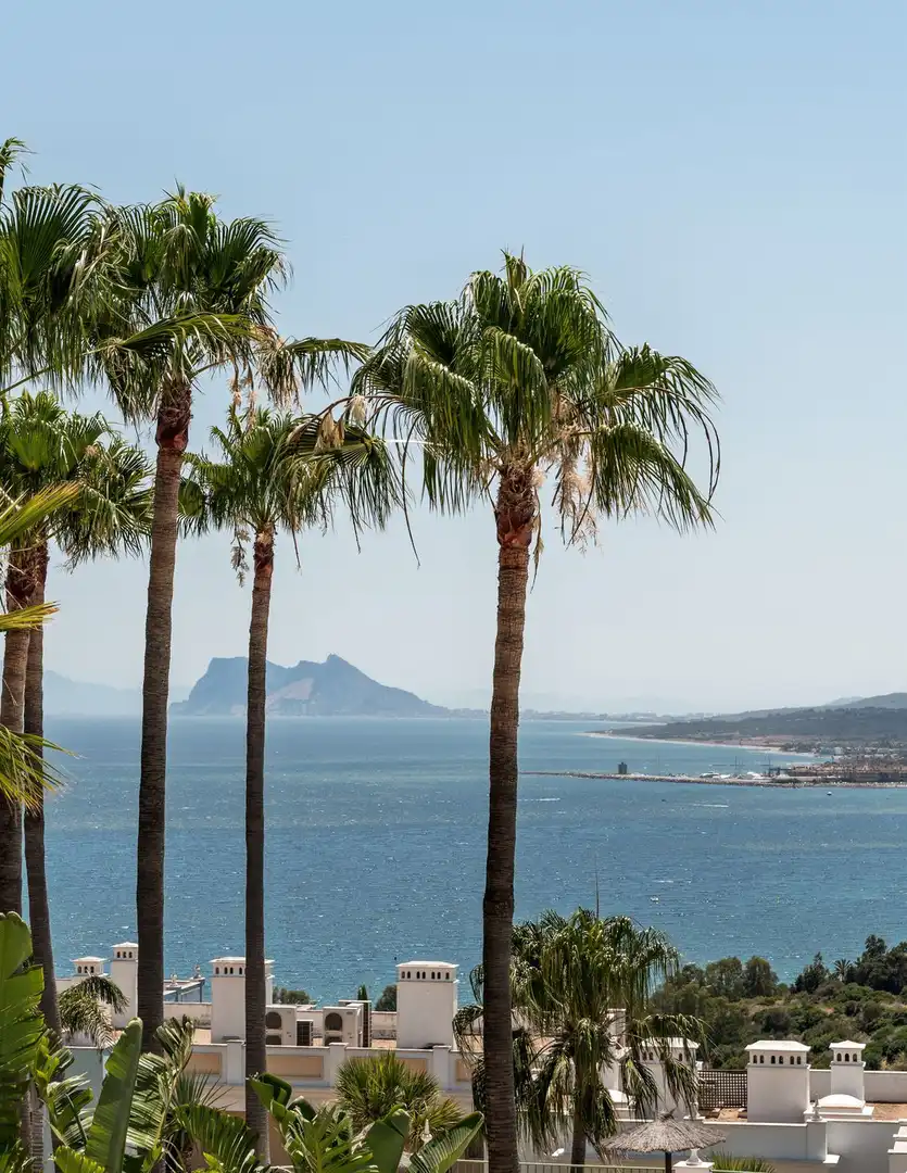 Vista exterior de Apartamento en venta en Manilva con Aire acondicionado, Terraza y Piscina comunitaria