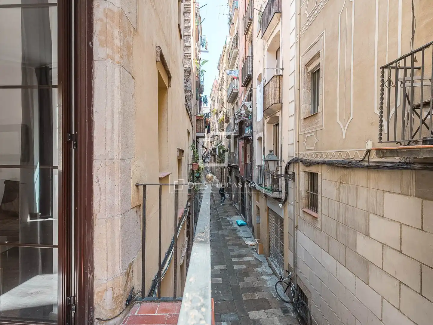 Vista exterior de Piso en venta en Barcelona con Aire acondicionado, Parquet y Amueblado