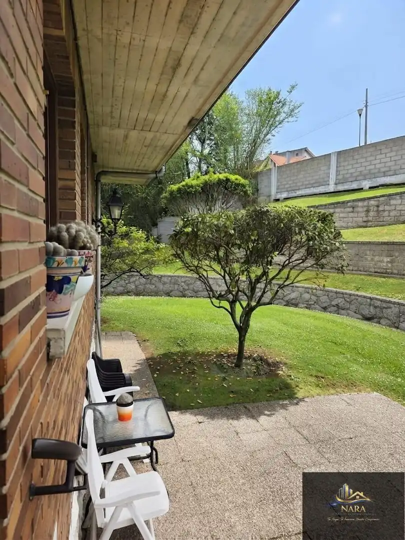 Garden of Houses for sale in Torrelavega   with Heating, Private garden and Parquet flooring