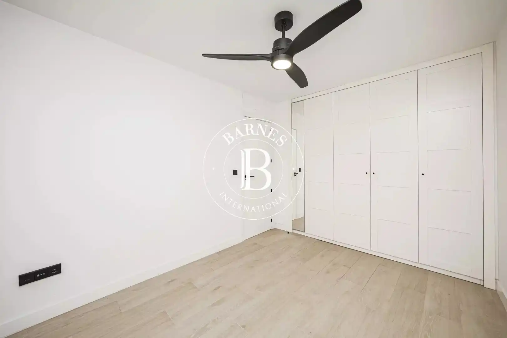 Flat for rent in Madrid  with Air Conditioner, Heating and Oven