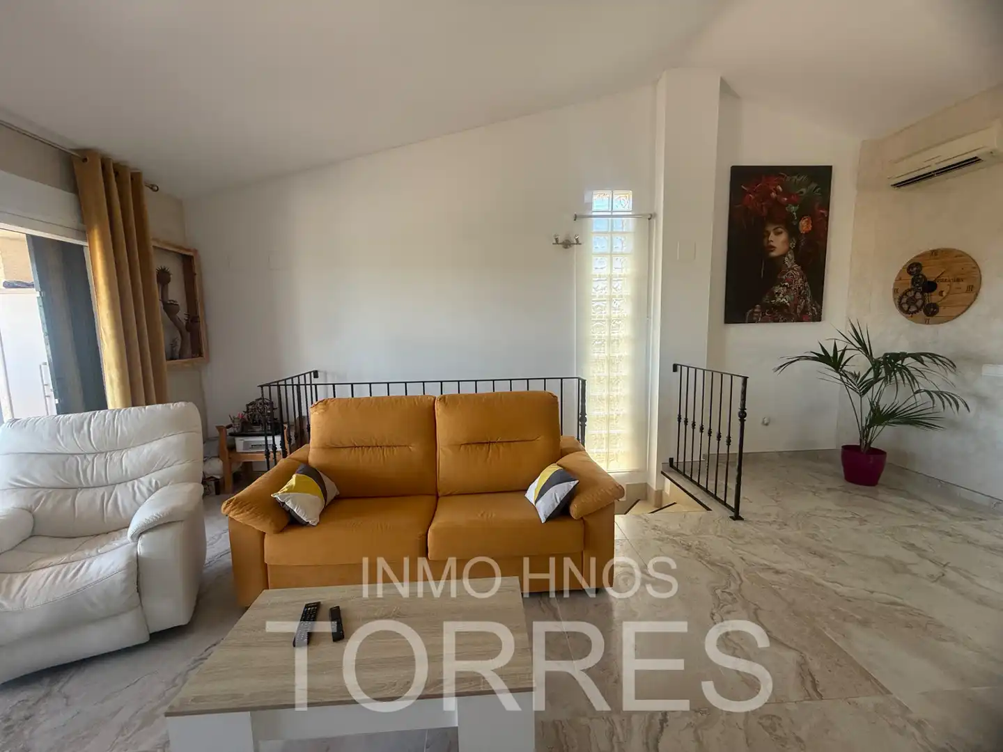 Sala d'estar de Casa o xalet en venda en Peñíscola / Peníscola amb Aire condicionat, Jardí privat i Terrassa