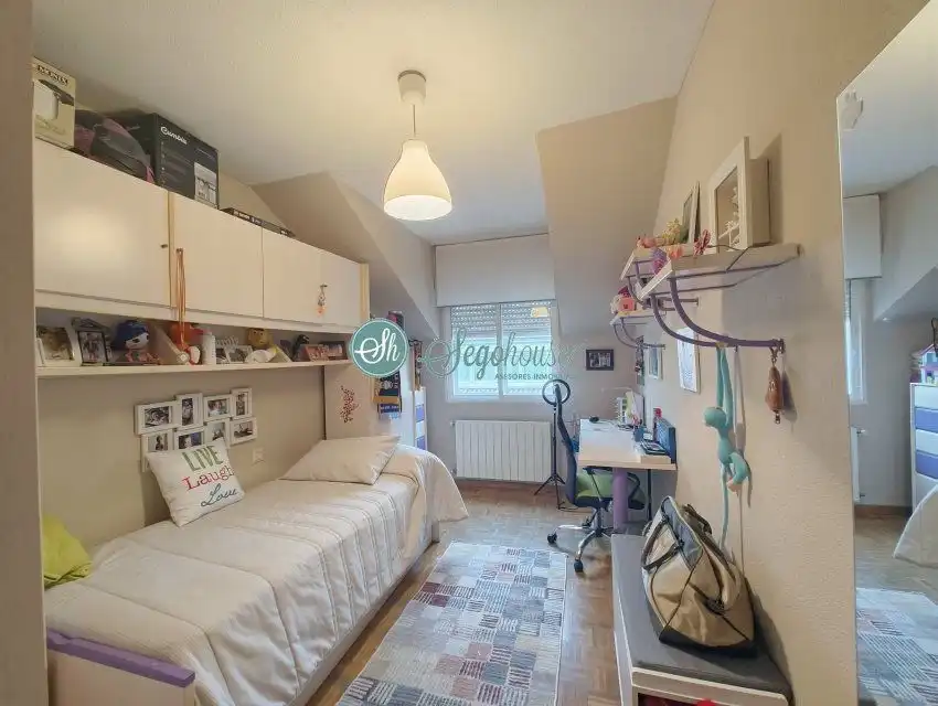Bedroom of Flat for sale in Segovia  with Air Conditioner, Heating and Terrace