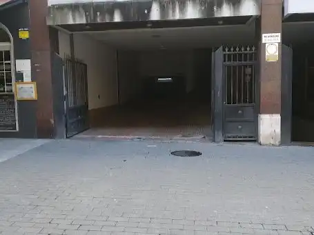 Parkplatz von Garage zum Verkauf in Oviedo 