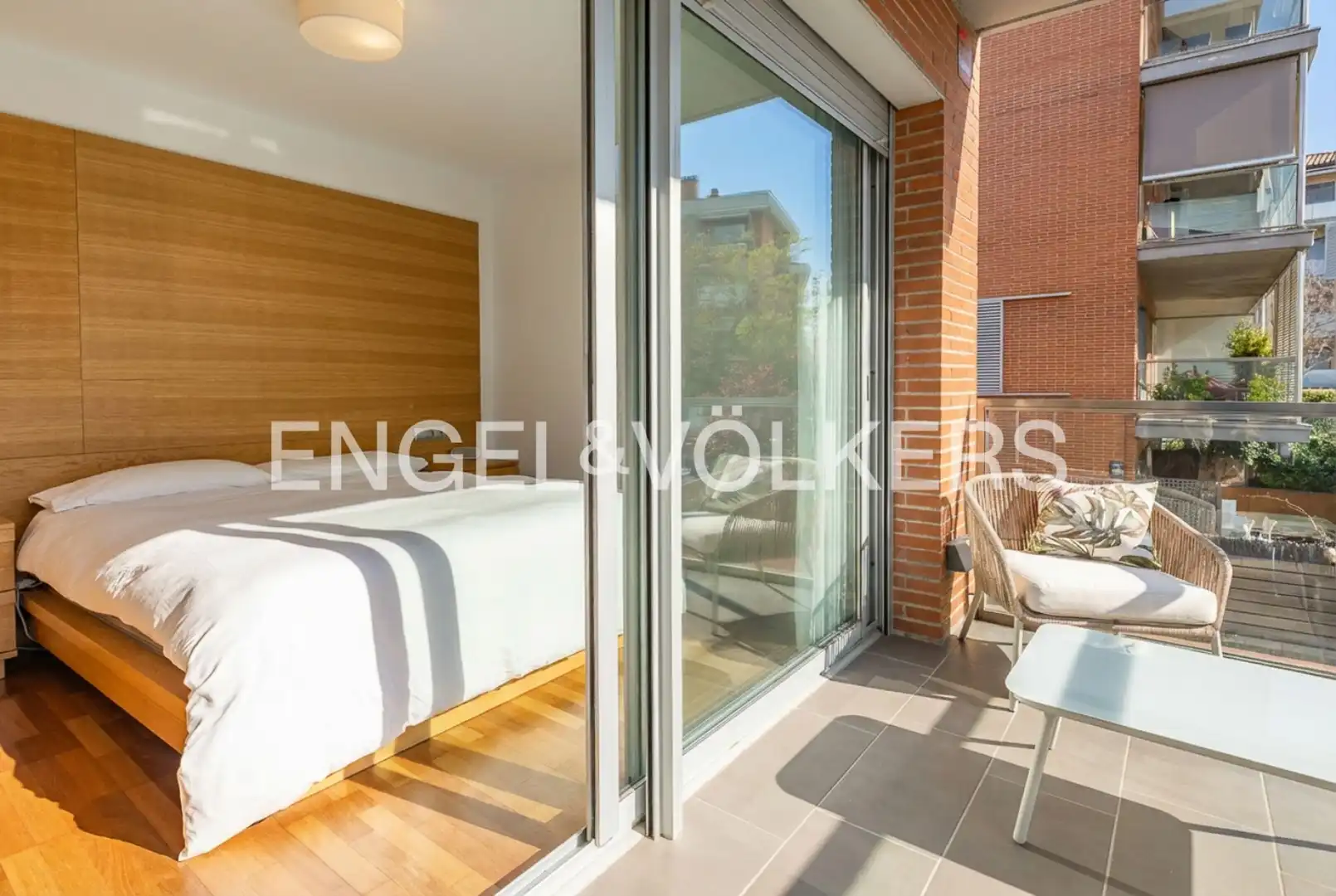 Terraza de Piso en venta en Sant Cugat del Vallès con Aire acondicionado, Calefacción y Jardín privado