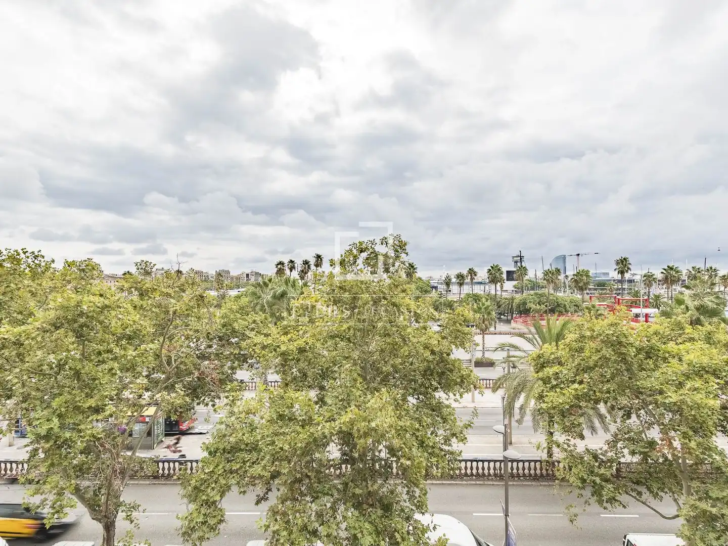 Exterior view of Flat for sale in Barcelona  with Air Conditioner, Heating and Terrace