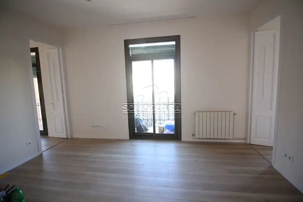 Piso con terraza en venta en Plaça de la Sagrada Família