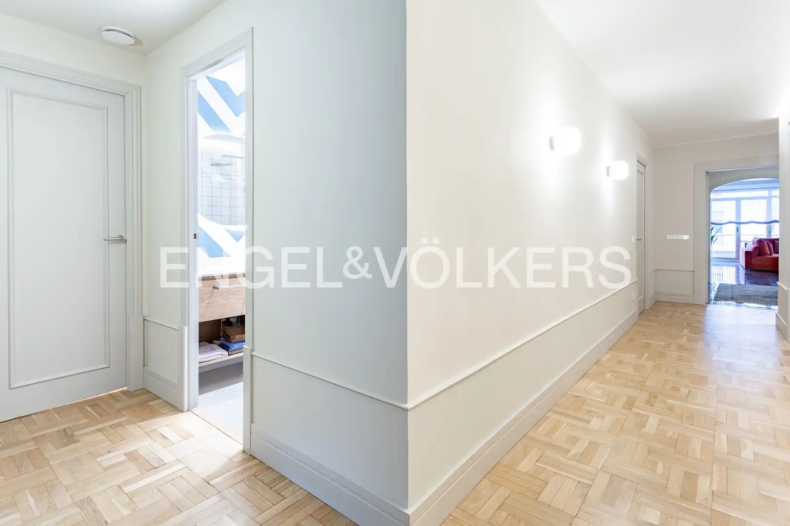 Flat for sale in Barcelona  with Air Conditioner, Heating and Parquet flooring