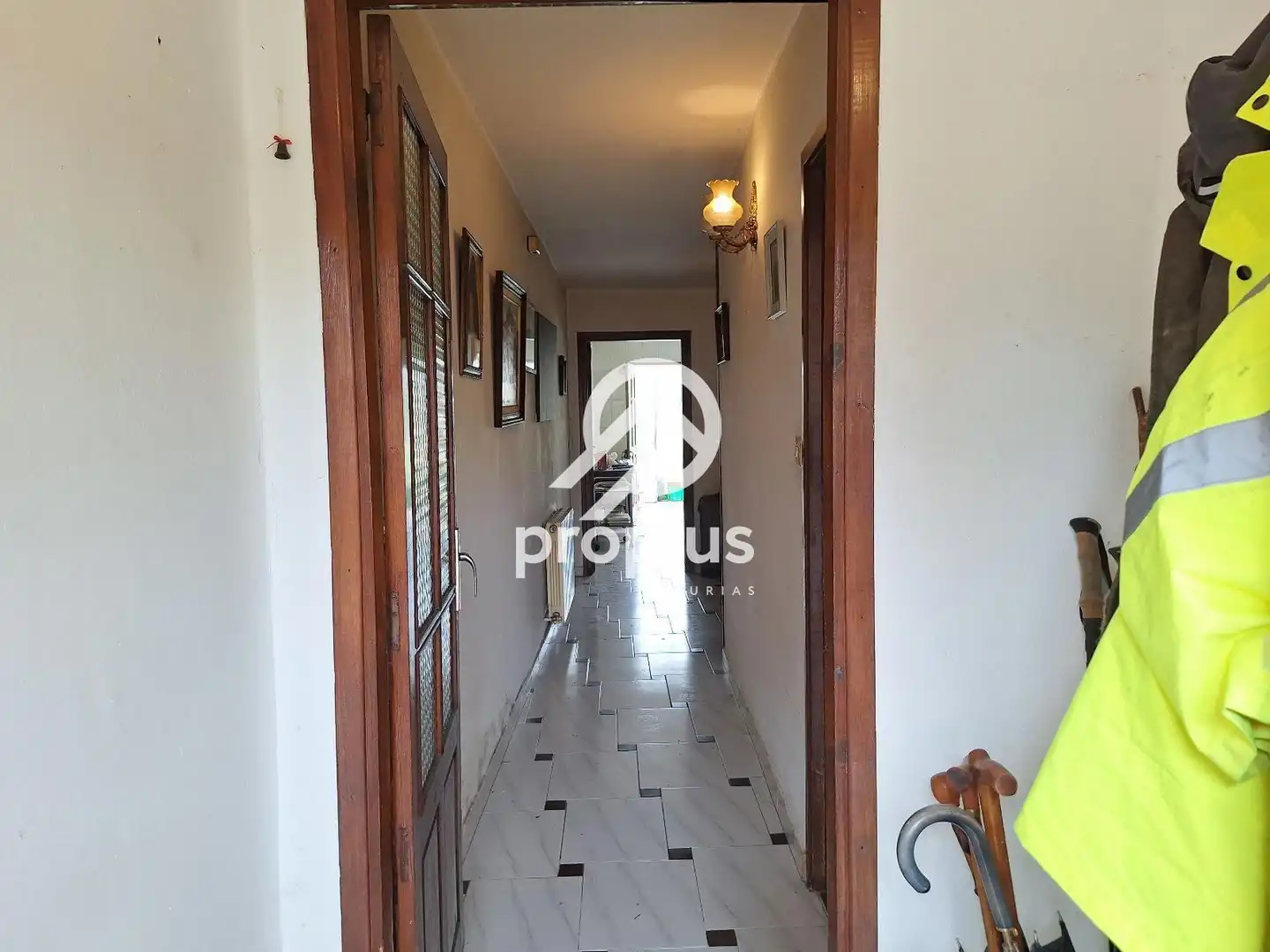Casa adosada en venda en Llanes amb Calefacció