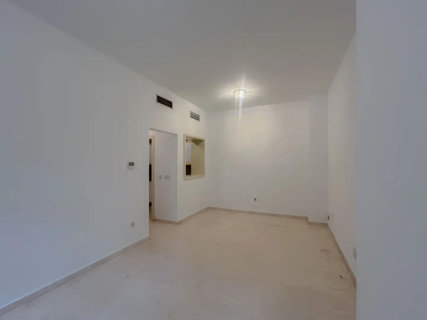 Wohnung zur Miete in Sevilla mit Klimaanlage und Heizung