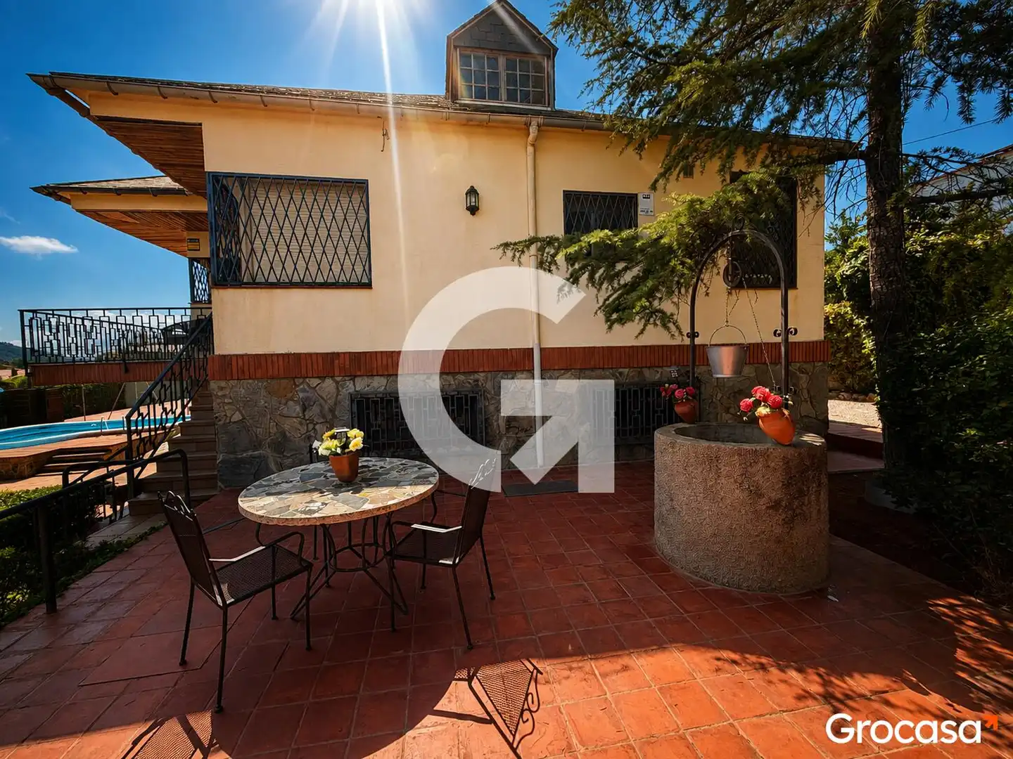 Terrassa de Casa o xalet en venda en Vallirana amb Jardí privat, Terrassa i Traster