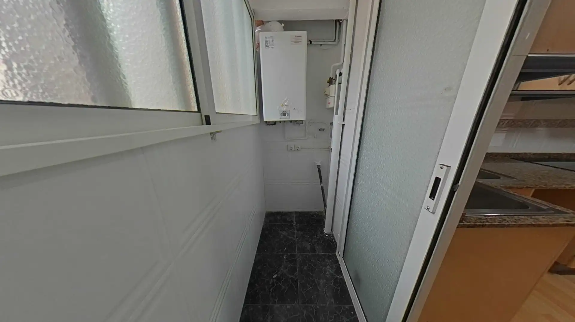 Flat for sale in L'Hospitalet de Llobregat  with Air Conditioner and Heating