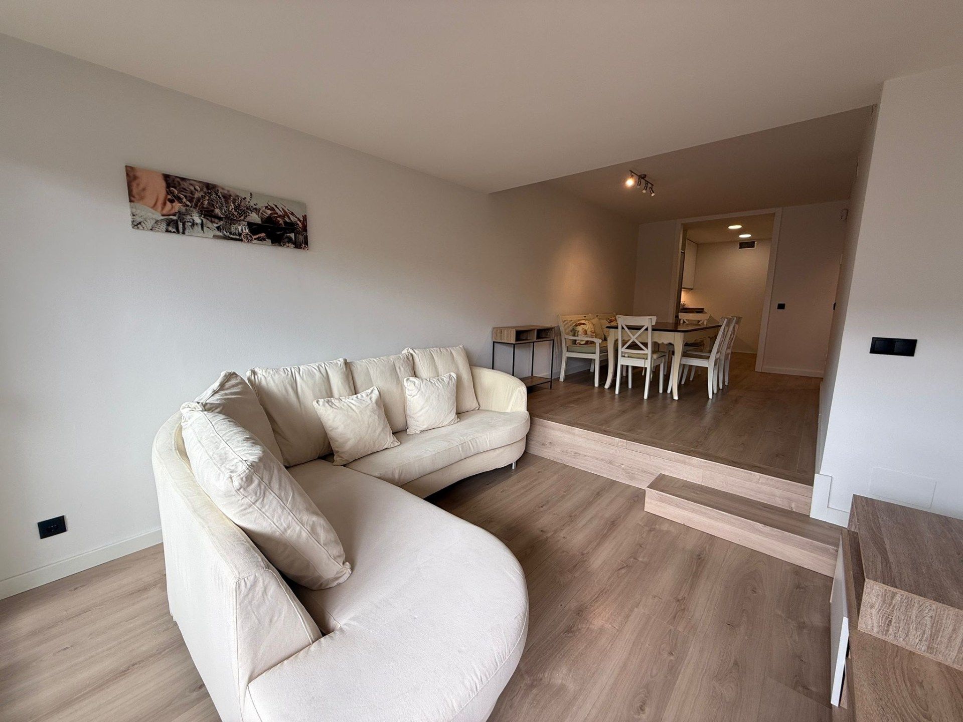 Flat to rent in JOSEP AMETLLER I VIÑAS, Eixample Sud – Migdia
