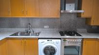 Kitchen of Flat for sale in L'Hospitalet de Llobregat  with Air Conditioner, Heating and Oven